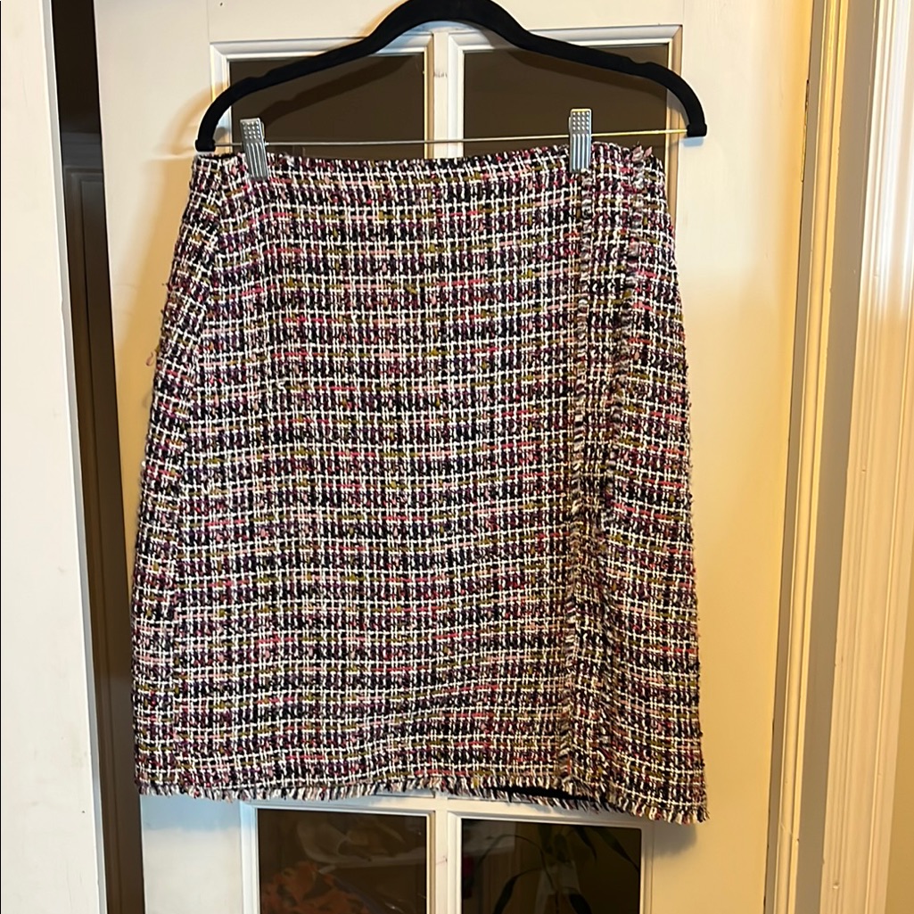 Ann Taylor Pink And White A-Line Knee-Length Skirt